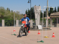 IMG_1532-850zoom.JPG (129279 byte)