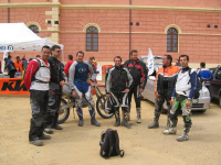 IMG_1050.JPG (297393 byte)